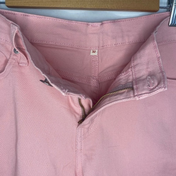 Levi’s Levi Strauss & Co Pink Denim Stretch Mid-Rise Shorts, size 32 EUC - Picture 3 of 6